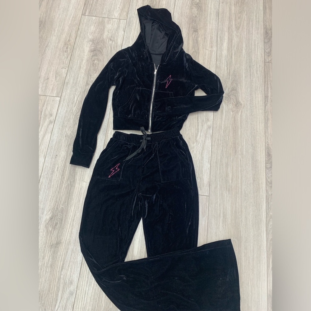 Black Velvet Hooded Jacket & Jogger Set - Unbranded
